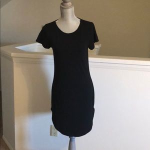 Black fitted dress